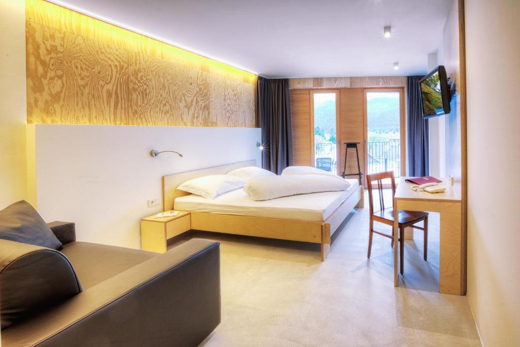 Kleinkunsthotel Naturns Room photo